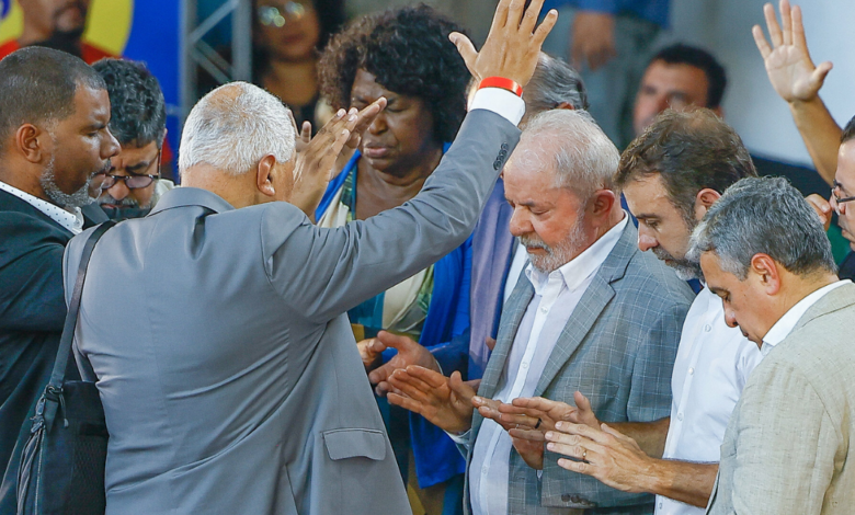 AGU nega resistência dos evangélicos ao governo Lula