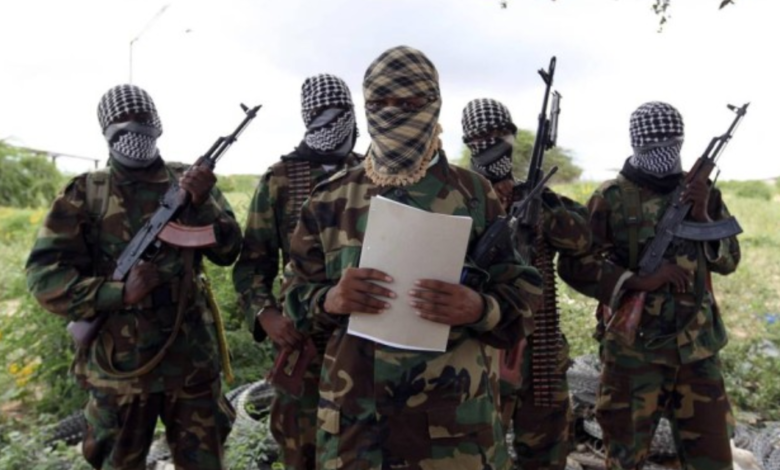 Militantes do Al-Shabaab matam brutalmente