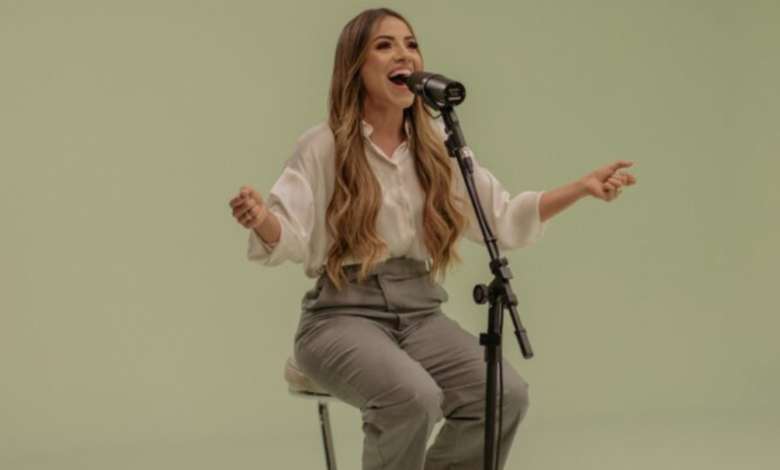 Gabriela Rocha estreia novo álbum